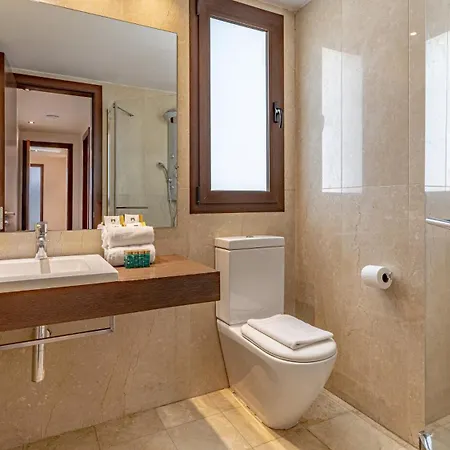 Vacation Marbella: Private Heated Pool Retreat Near Puerto Banus Apartment