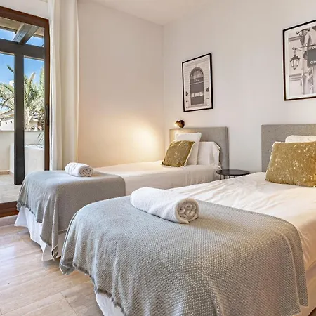 Vacation I Private Heated Swimming Pool, Walking Distance To Puerto Banus, Security 24-7, Bbq, Wifi Lägenhet