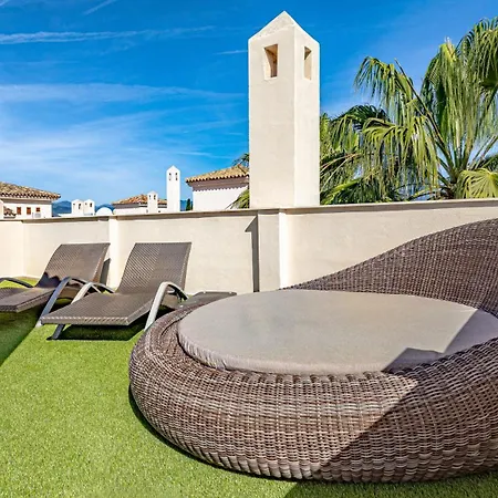 Vacation Marbella: Private Heated Pool Retreat Near Puerto Banus Apartment
