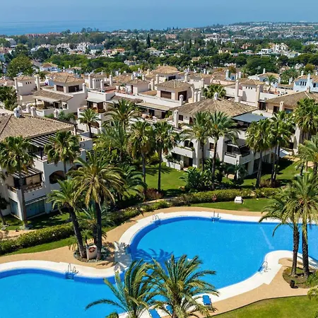 Lägenhet Vacation I Private Heated Swimming Pool, Walking Distance To Puerto Banus, Security 24-7, Bbq, Wifi *